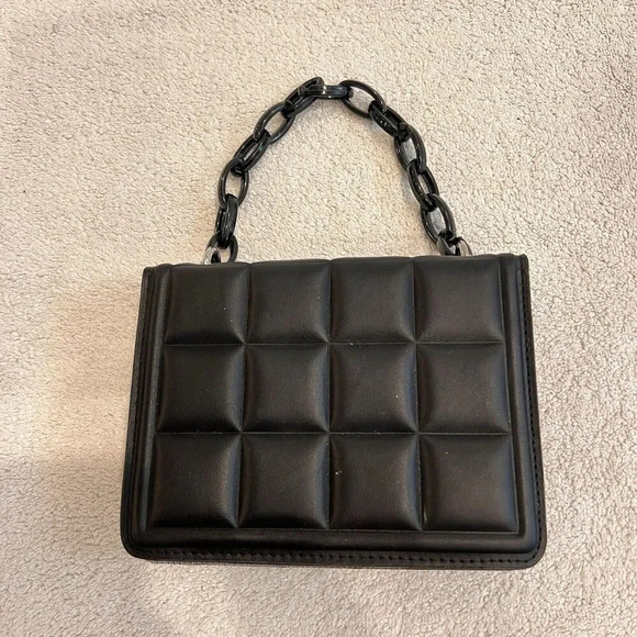 Black Quilted Handbag Chain Strap Plastic Womens Small Classic Grunge Punk - Picture 8 of 8